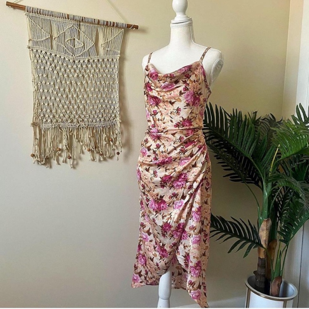 🌸 Floerns Floral Satin Cowl Neck Dress – Size 2 🌸